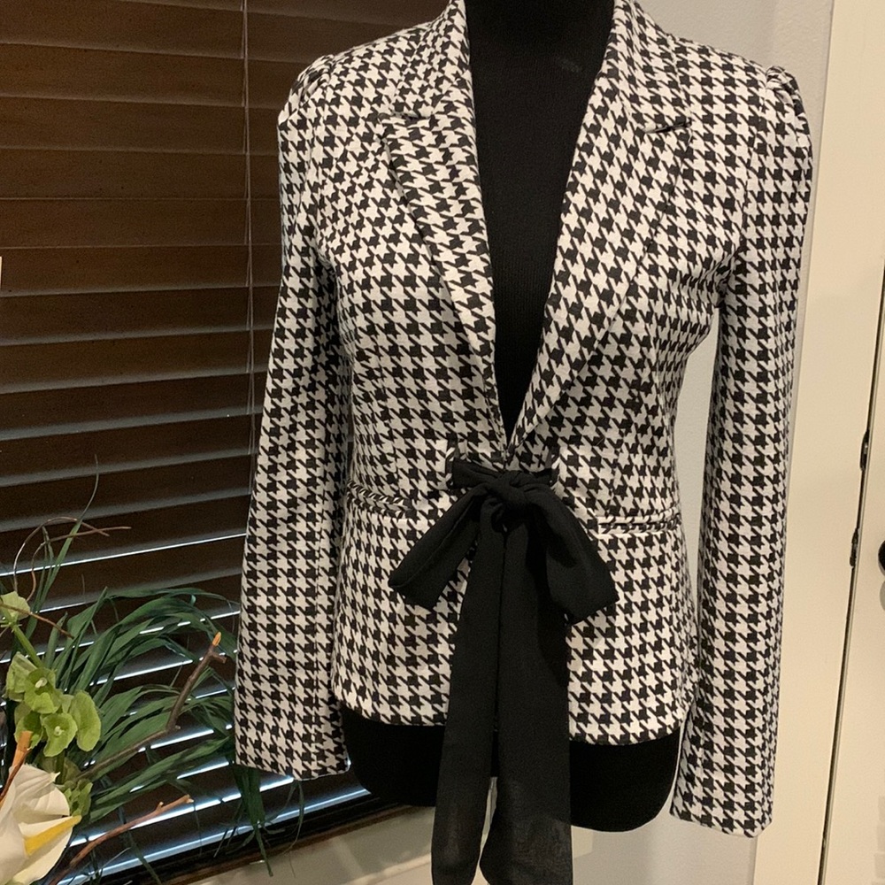 Black and White Houndstooth Tie-Front Blazer